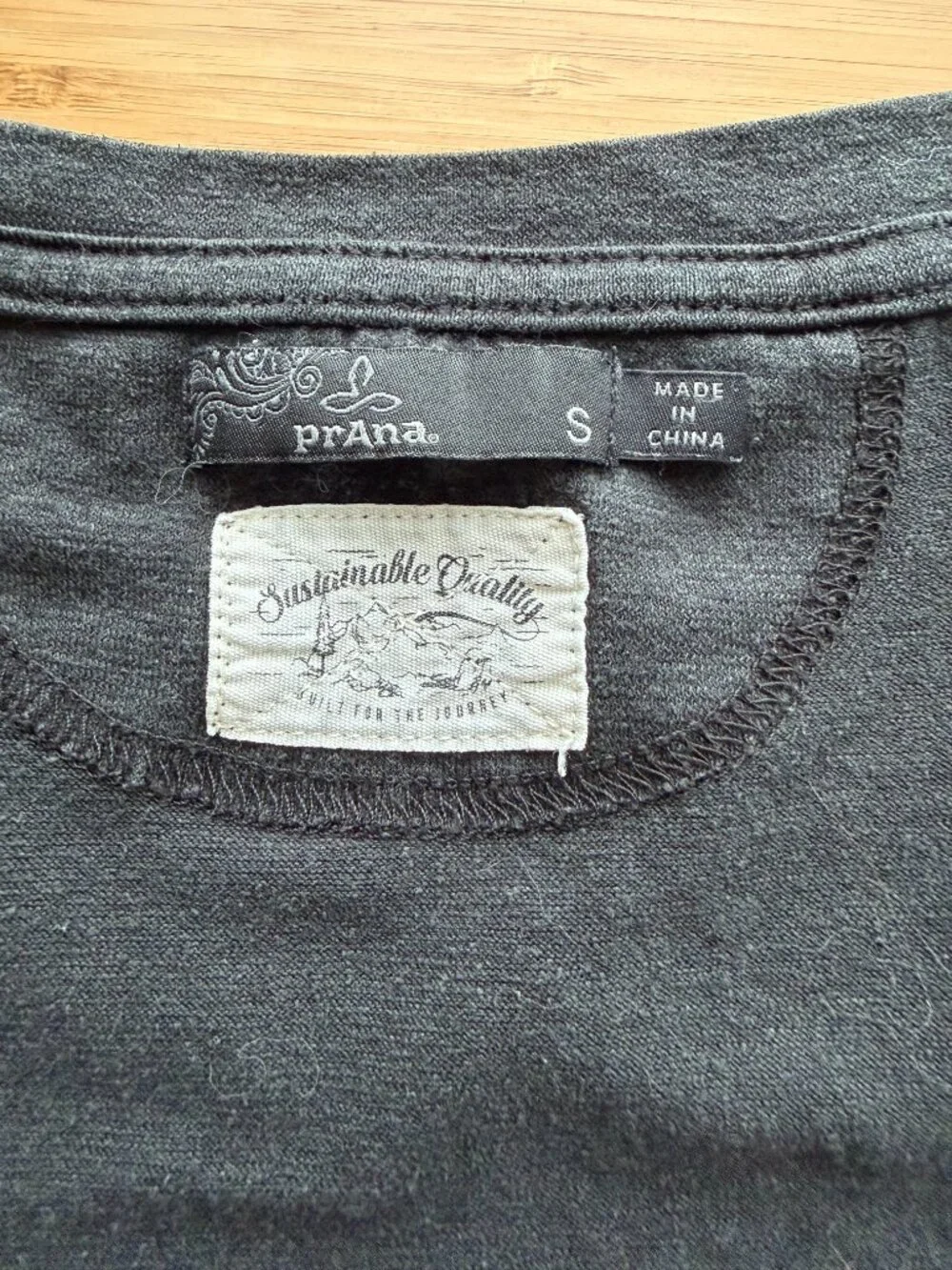 Prana Cozy Up Long Sleeve Crew Charcoal Black Small GUC - Picture 6 of 11